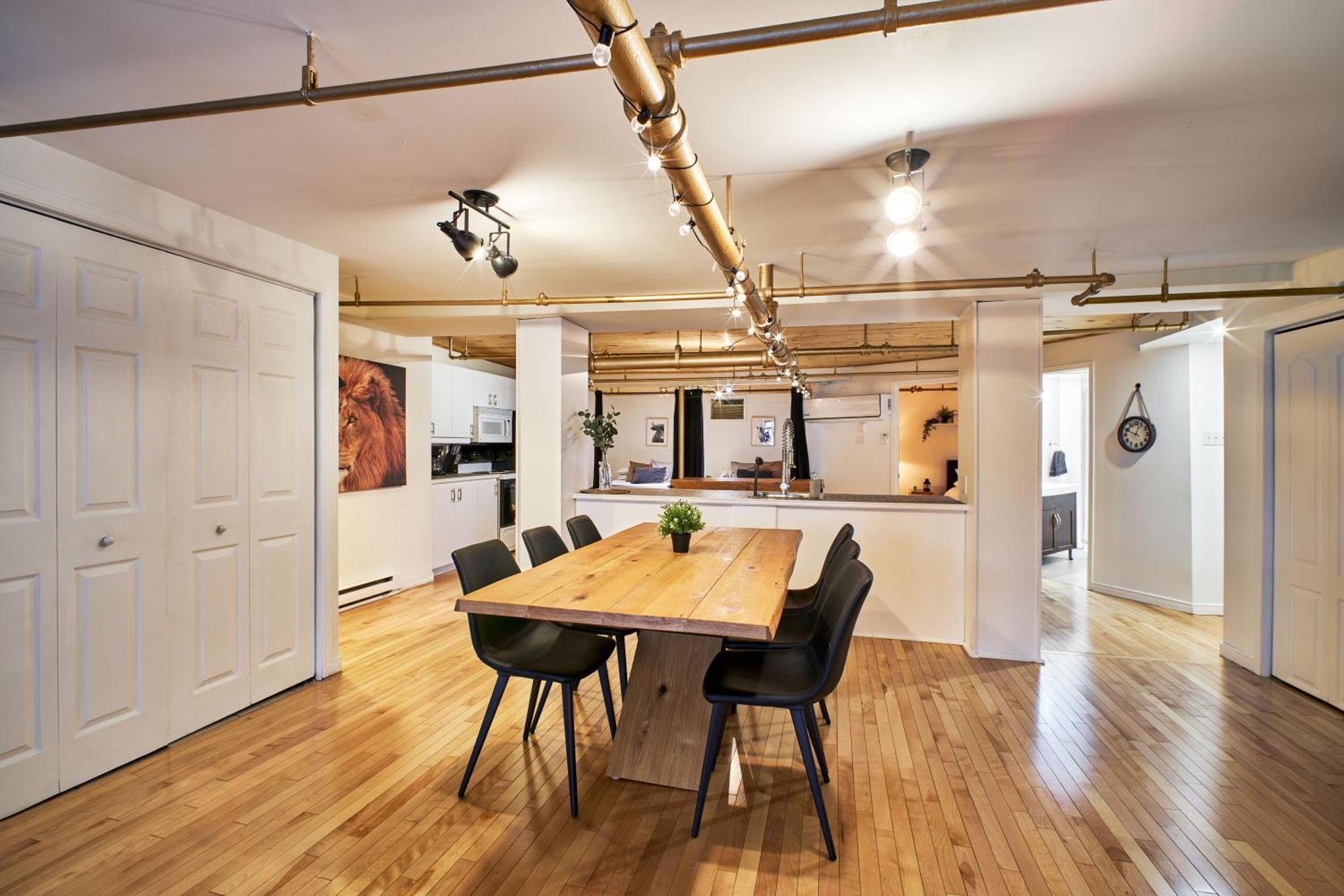 Lion'S Den // Spacious 1500 Sqft 퀘벡 외부 사진