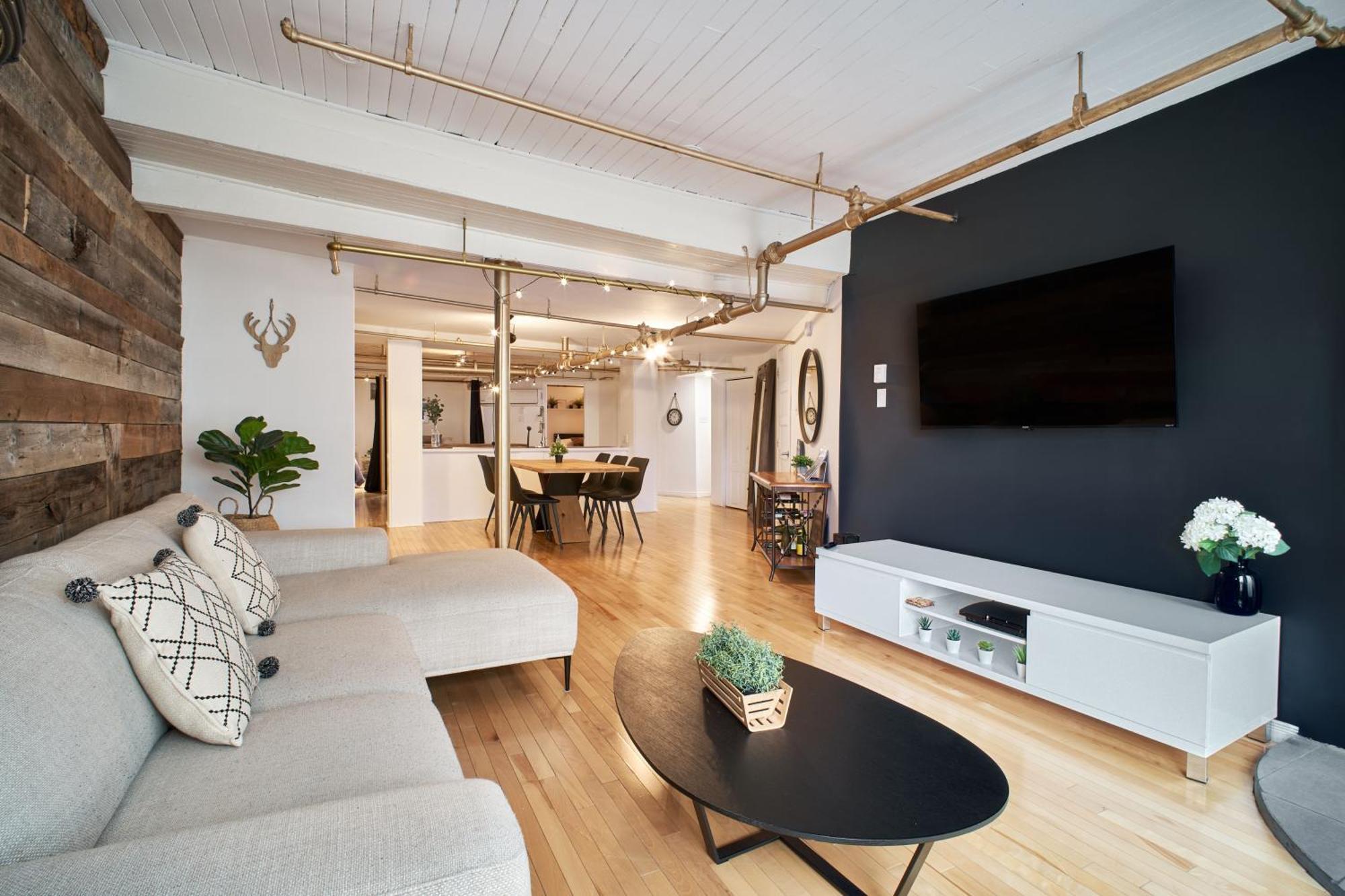 Lion'S Den // Spacious 1500 Sqft 퀘벡 외부 사진